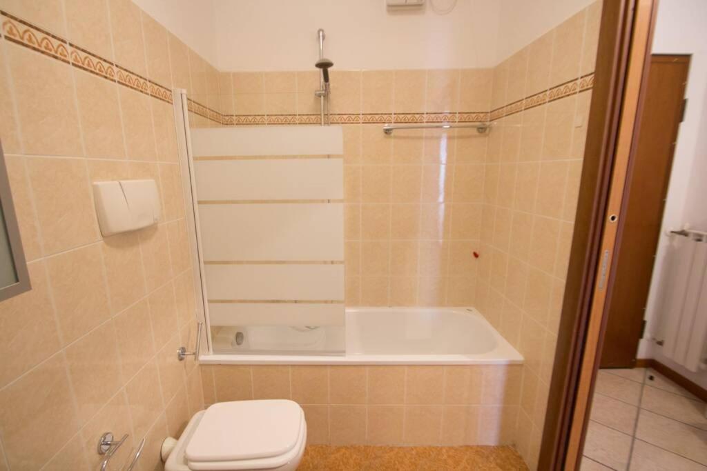 Appartamento Ristrutturato Con Terrazzo Varazze Luaran gambar