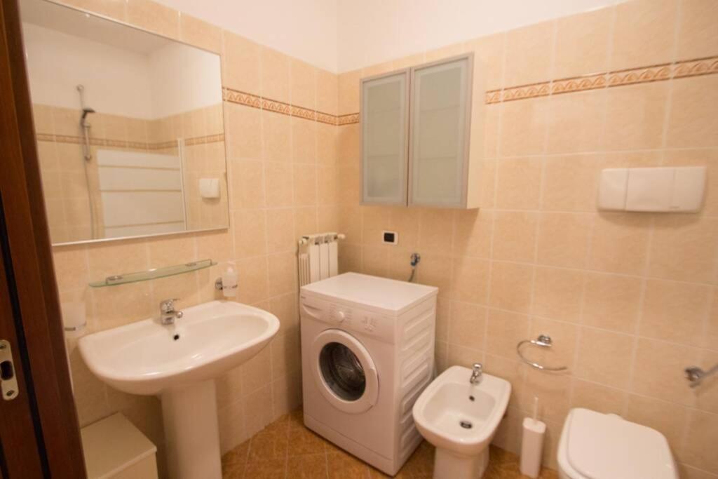 Appartamento Ristrutturato Con Terrazzo Varazze Luaran gambar