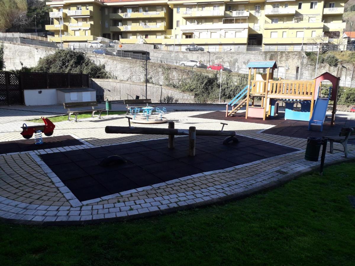 Appartamento Ristrutturato Con Terrazzo Varazze Luaran gambar